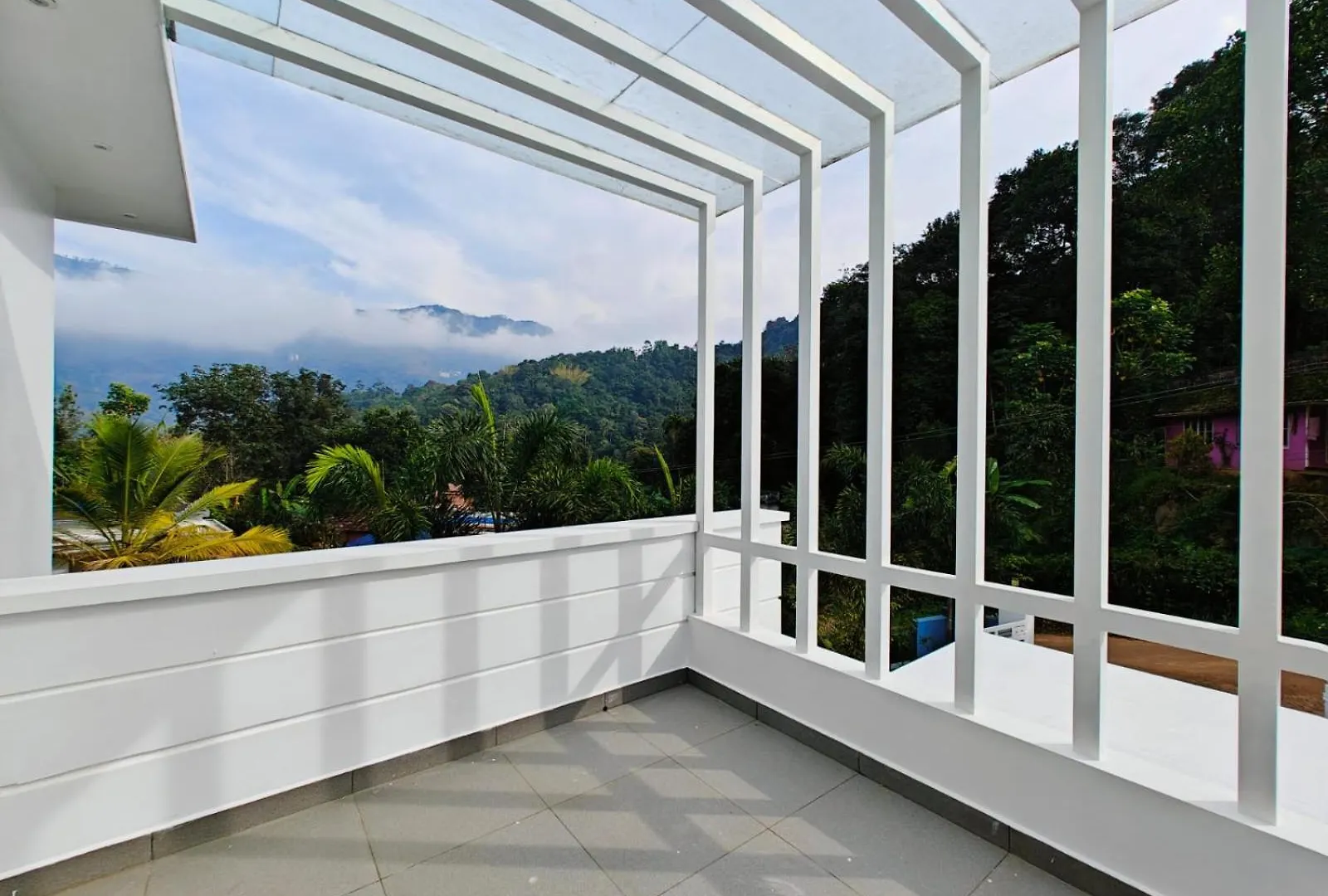 Cool Nest 5 Bedroom Pool Villa Munnar By Voye Homes Alojamento de Acomodação e Pequeno-almoço