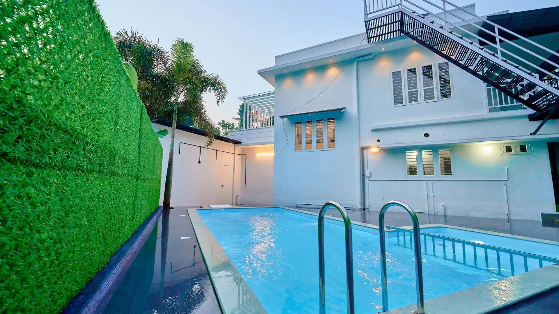 Cool Nest 5 Bedroom Pool Villa Munnar By Voye Homes